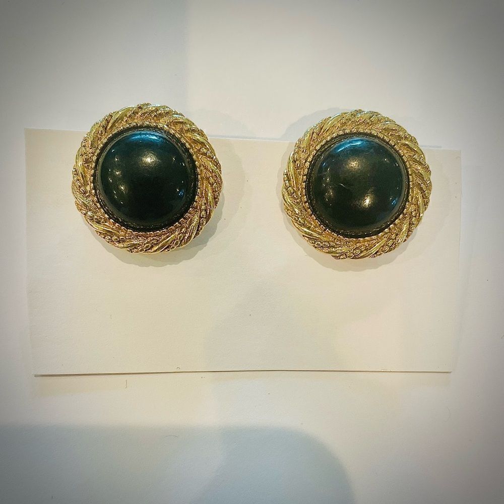 Vintage 1980’s Gold Metal Earrings